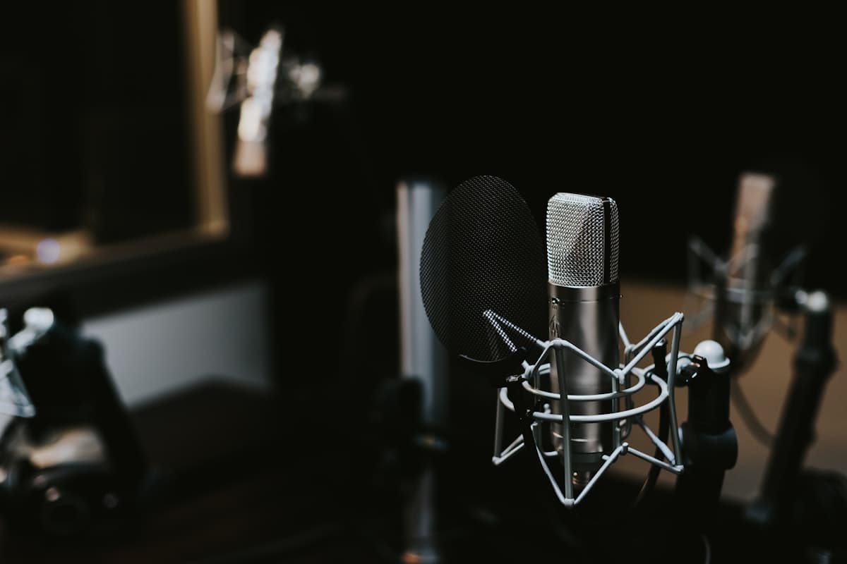 Transcripts that know who's talking